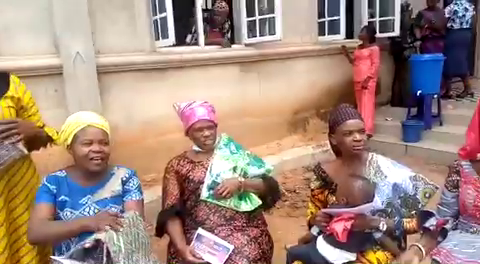 gracious-touch-widows